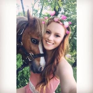 Meet your Posher, Amber